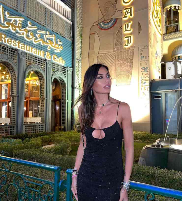 elisabetta gregoraci outfit