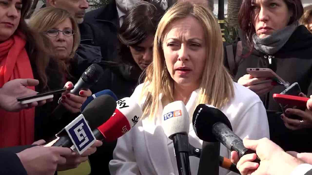 Giorgia Meloni ad Algeri