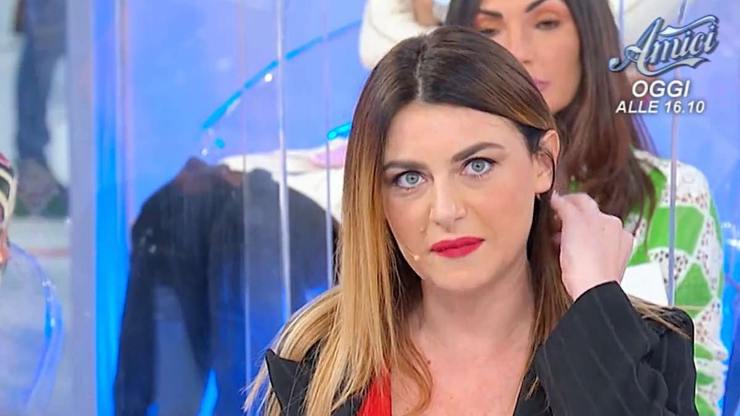 gloria uomini donne