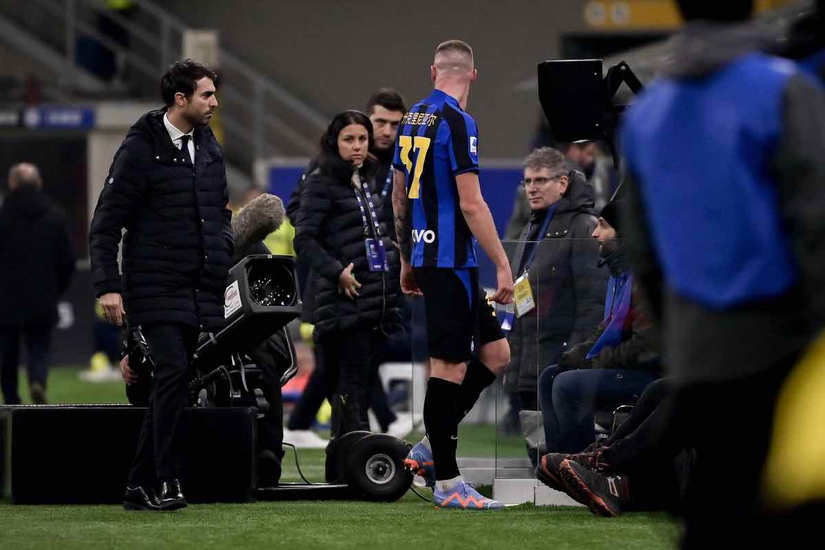 Milan Skriniar a bordocampo