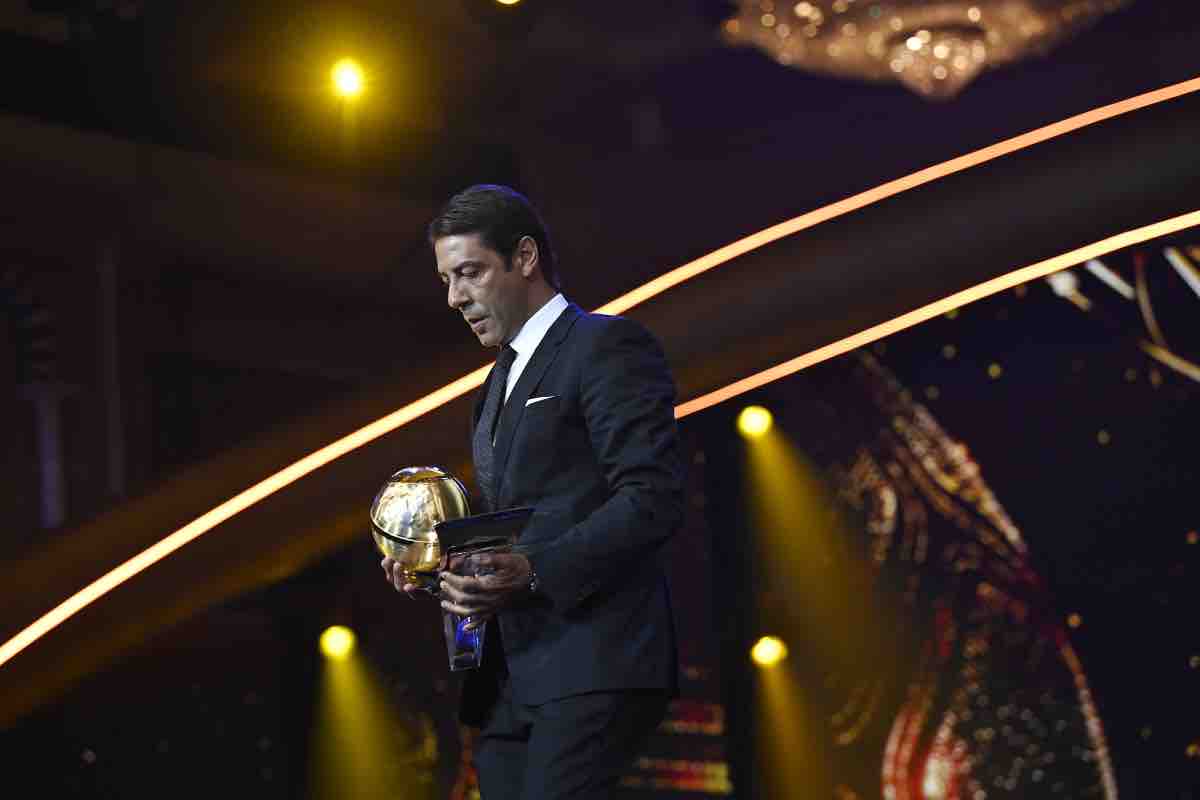 Rui Costa pensieroso
