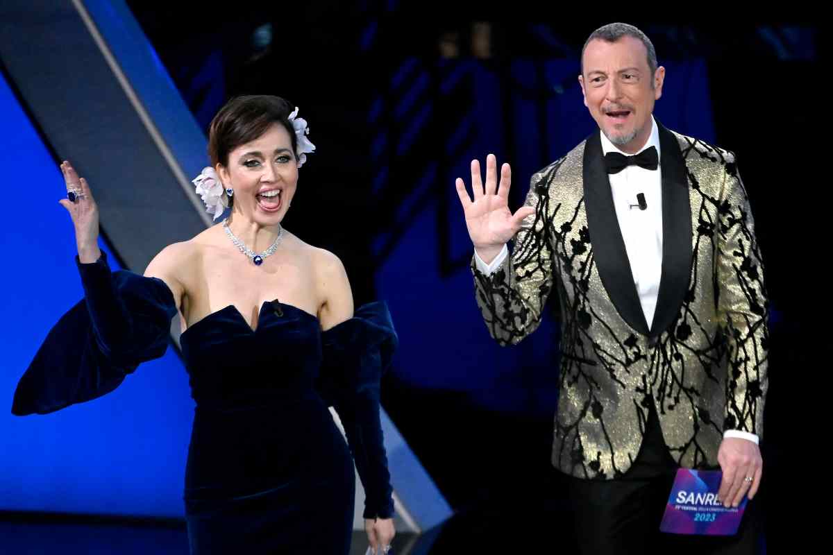 Amadeus e Chiara Francini salutano Sanremo