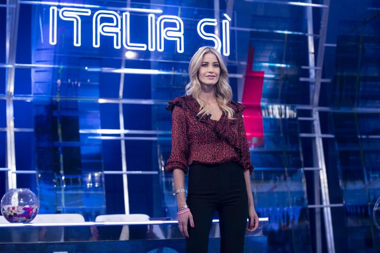 Elena Santarell TV Italia si