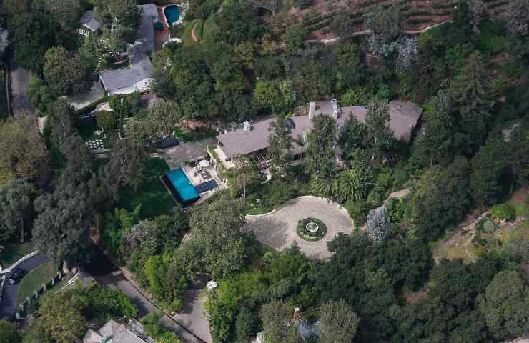 Jennifer Lopez e Ben Affleck: vendono la loro casa di Bel Air 