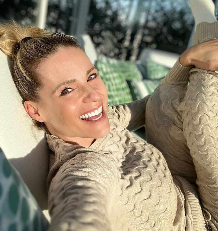 Michelle Hunziker si avvicina a Eros Ramazzotti-newsby
