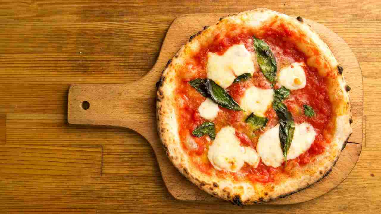 Pizza margherita