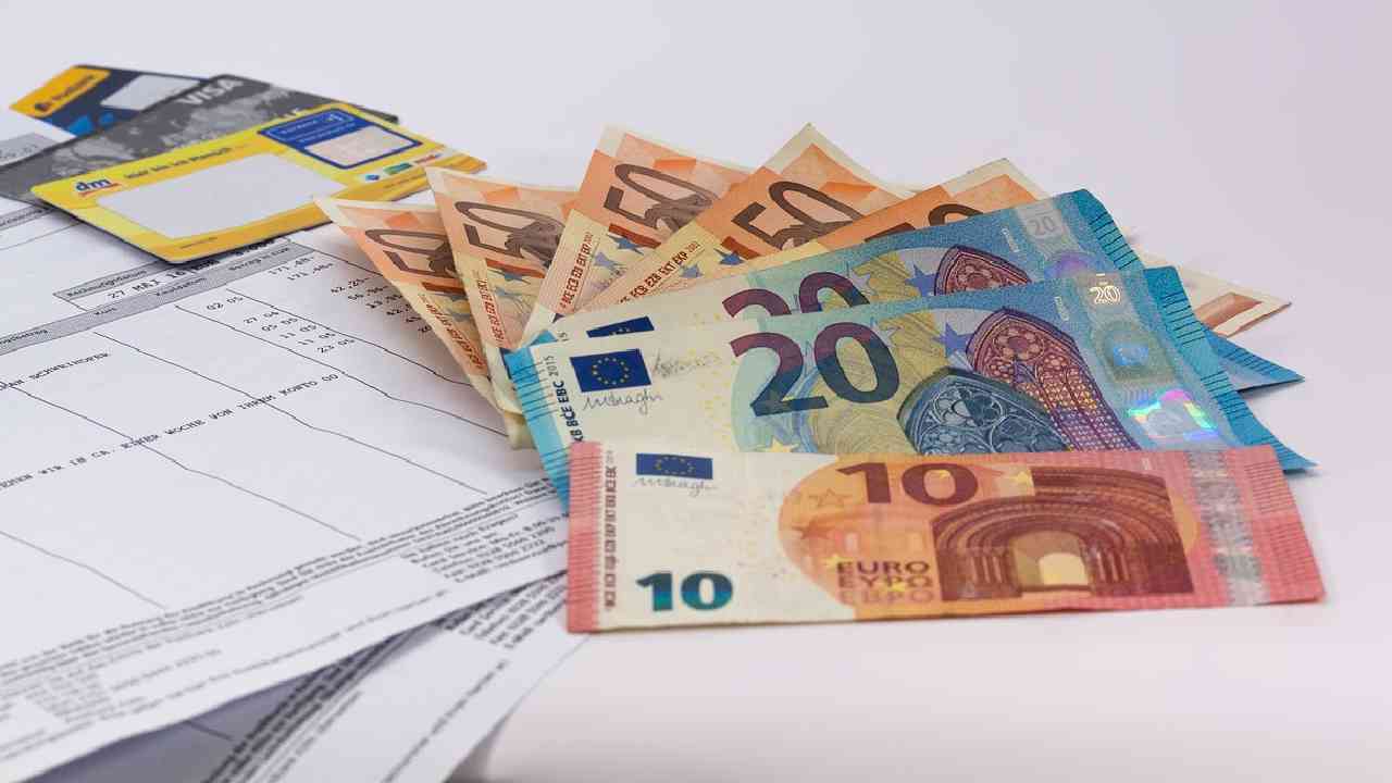 Stipendi euro