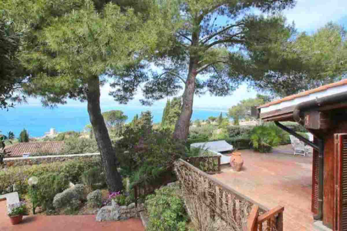 La villa vista Mare di Maurizio Costanzo e Maria De Filippi