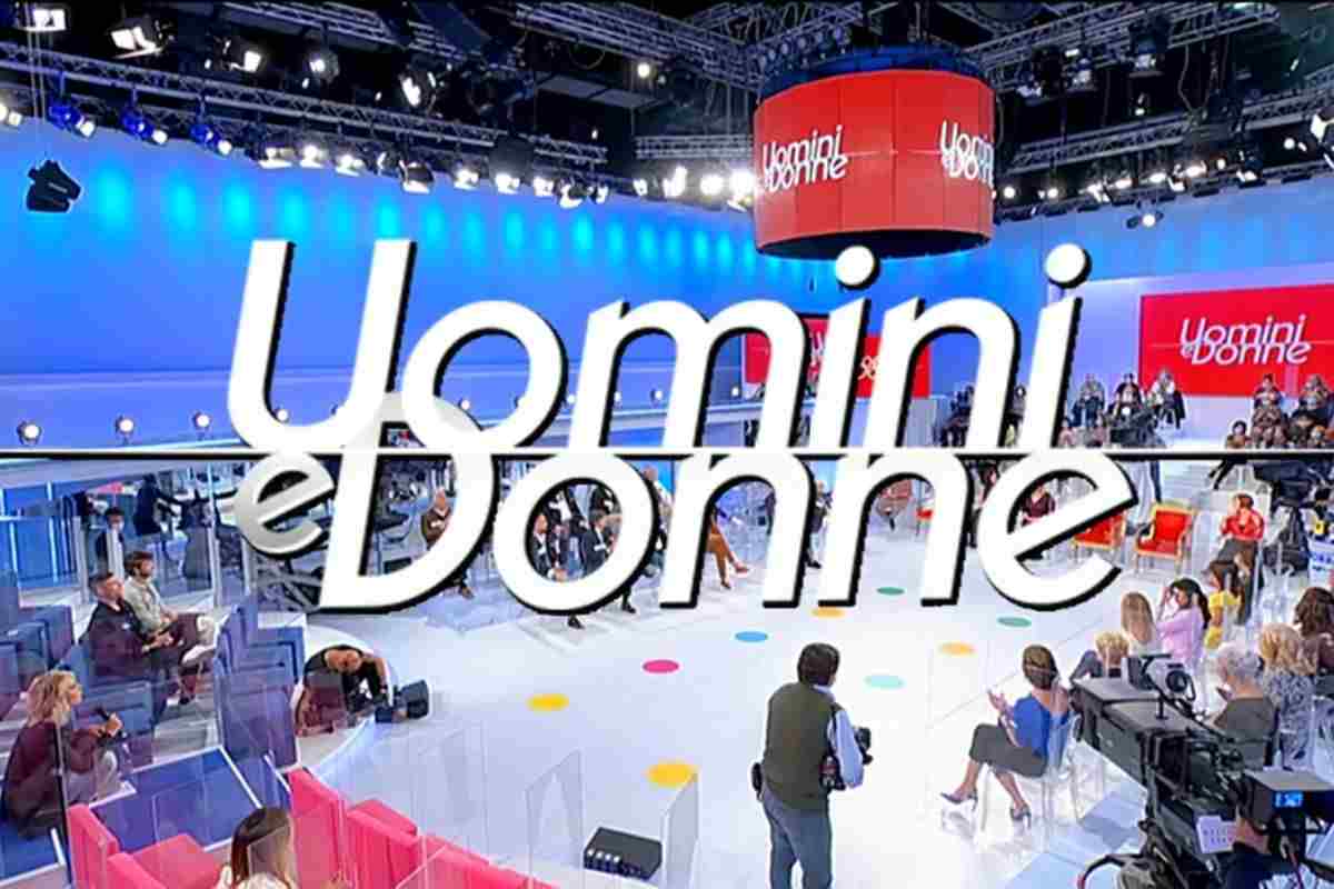 Lo studio di Uomini e Donne