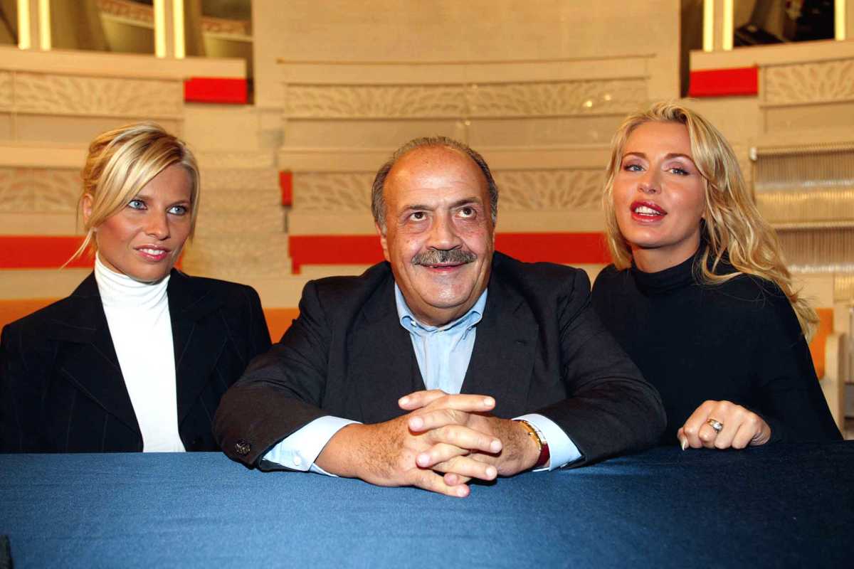 Valeria Marini con Maurizio Costanzo