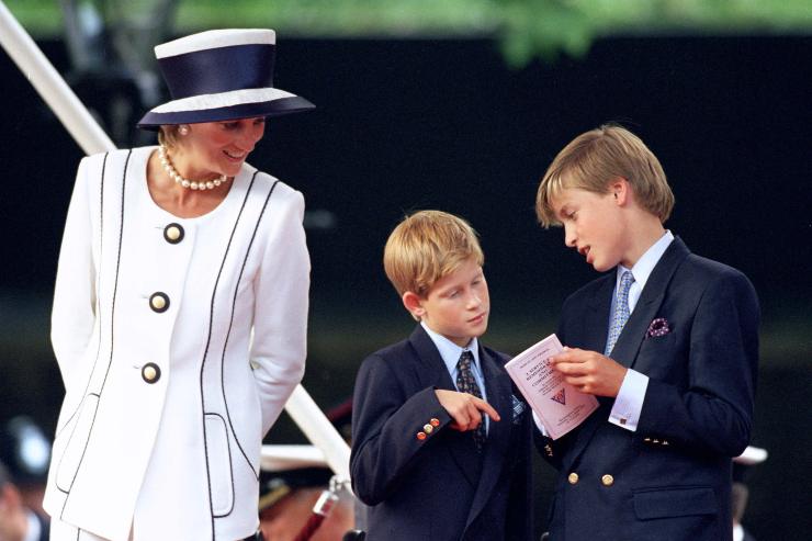 "Lady Diana non è morta veramente", la confessione di Harry dopo anni sulla scomparsa della mamma
