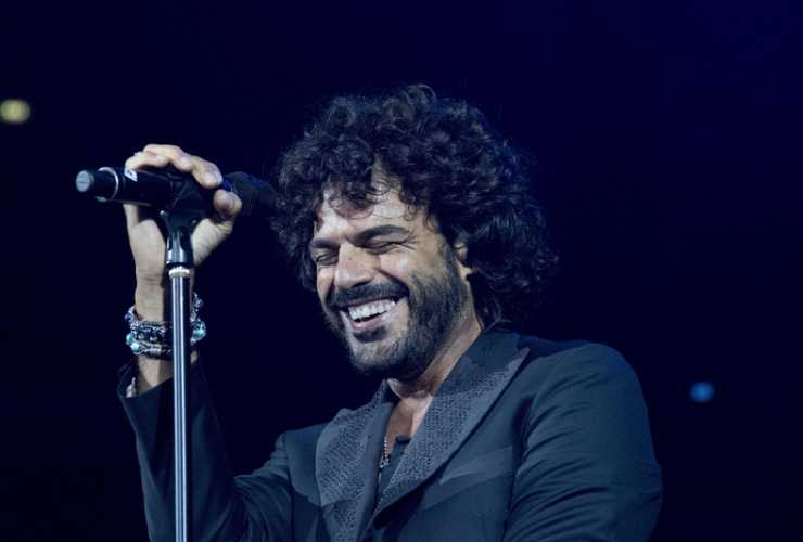 Francesco Renga mostra la sua casa