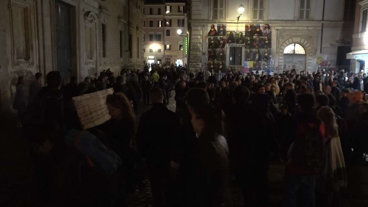 Il corteo degli anarchici