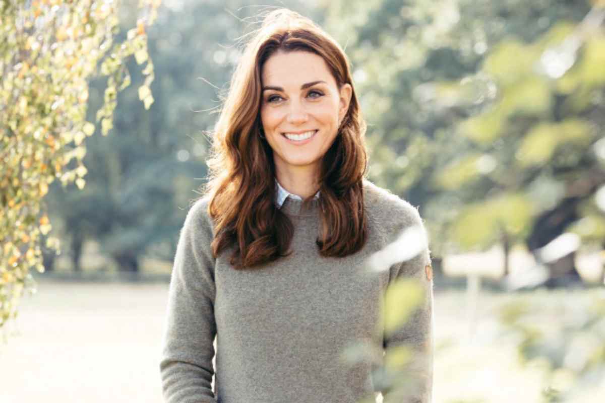 Kate Middleton: regale anche in sneakers