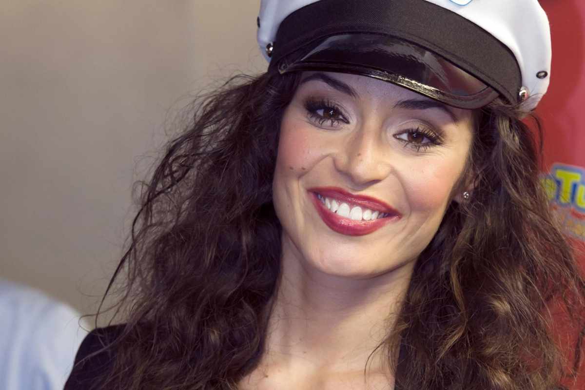 Raffaella Fico titolo di studio