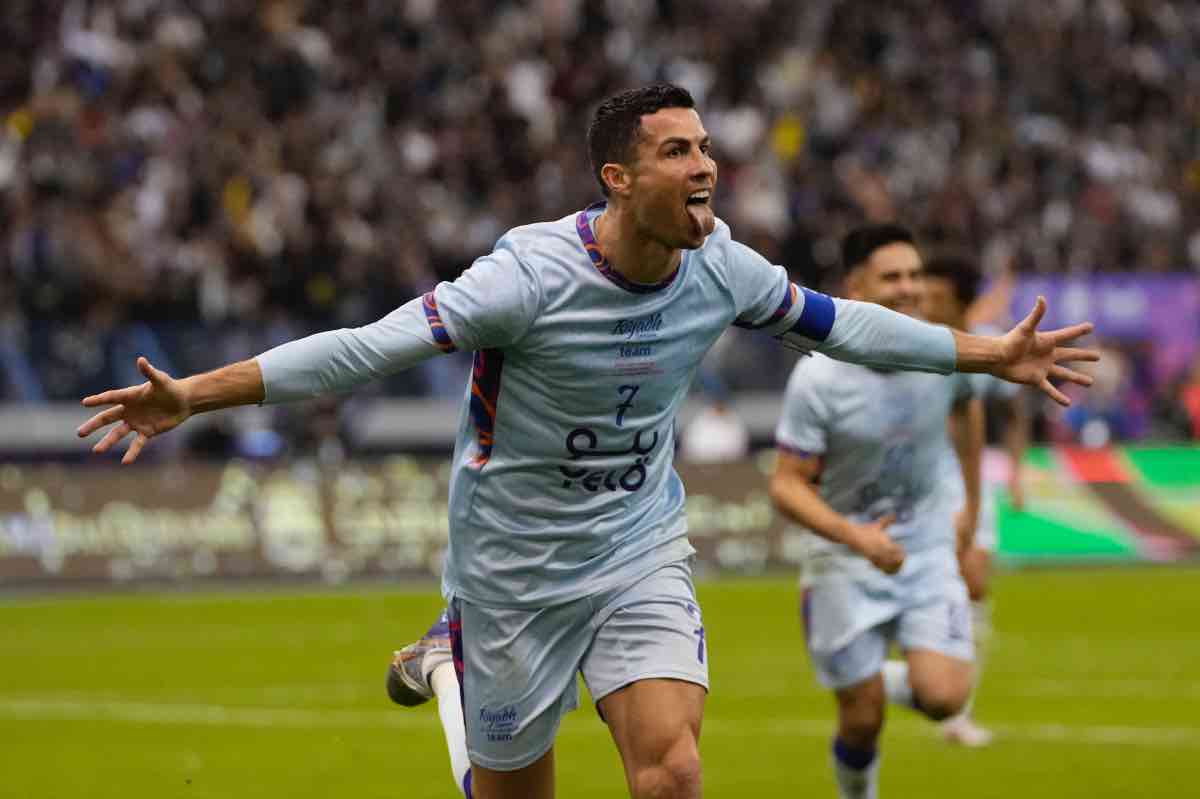 Cristiano Ronaldo esulta