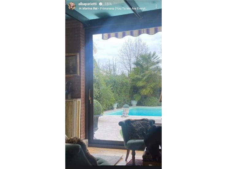 alba parietti piscina