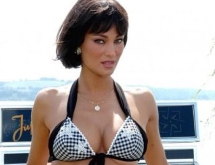 manuela arcuri look