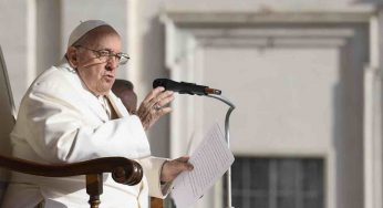 Papa Francesco ricoverato per “infezione respiratoria”: le sue condizioni di salute