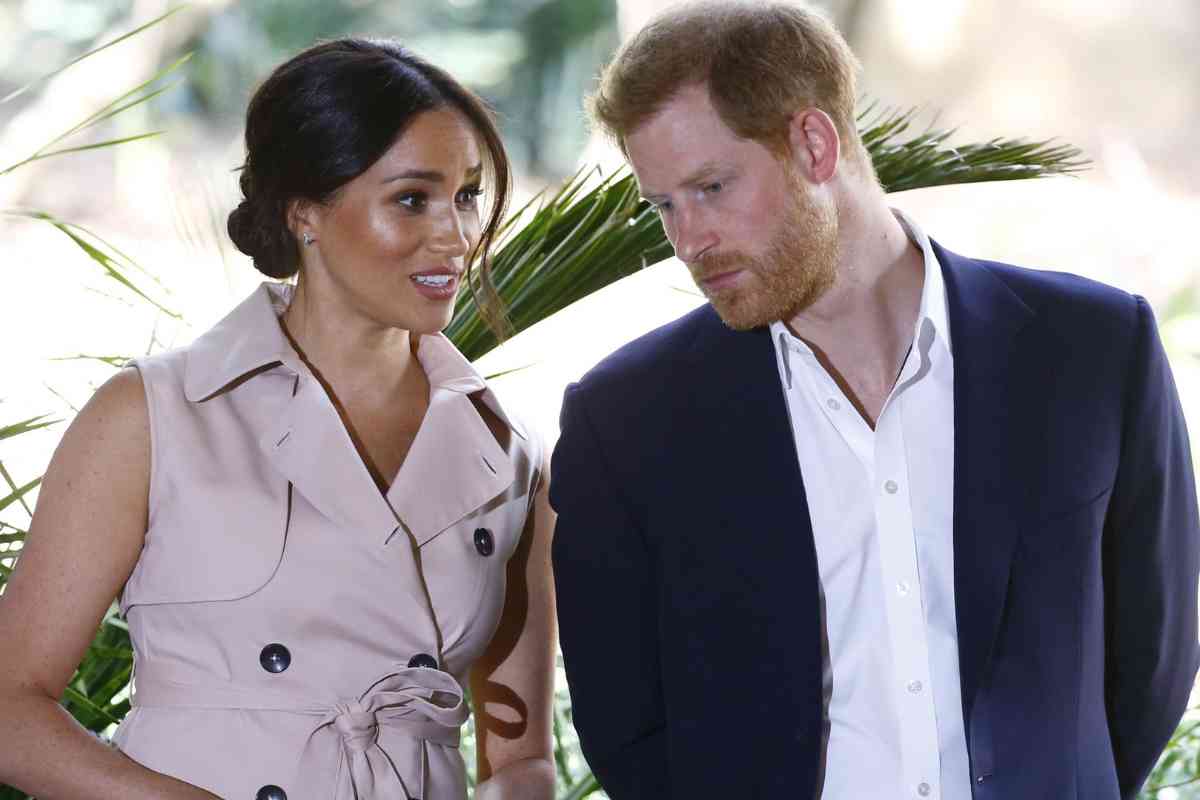 Harry e Meghan tengono sulle spine la Corona 