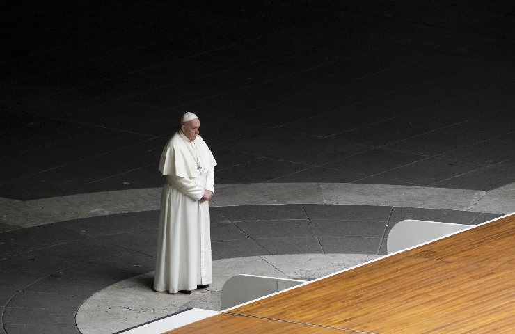 Il Papa alla Via Crucis del 2020