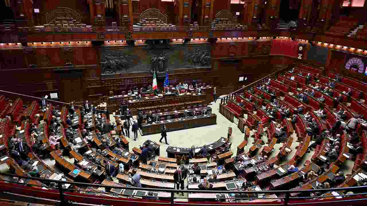 Il governo Meloni non ha ottenuto la maggioranza sullo scostamento di bilancio alla Camera