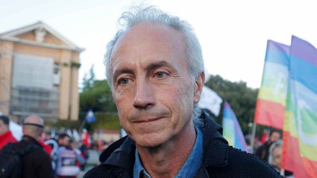 Travaglio ha menzionato il ministero della cultura popolare in un editoriale