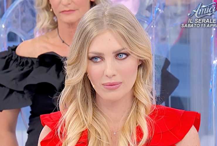 Nicole Uomini e Donne università