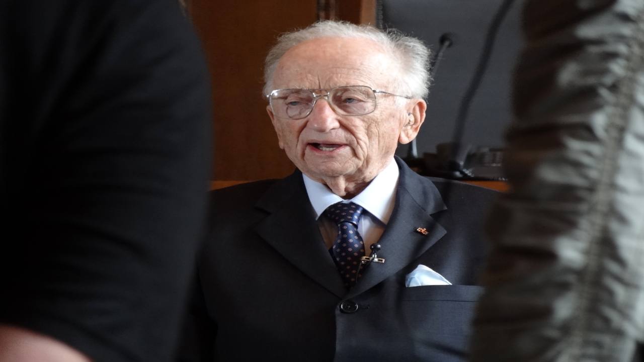 Primo piano di Ben Ferencz, ultimo pm del processo di Norimberga