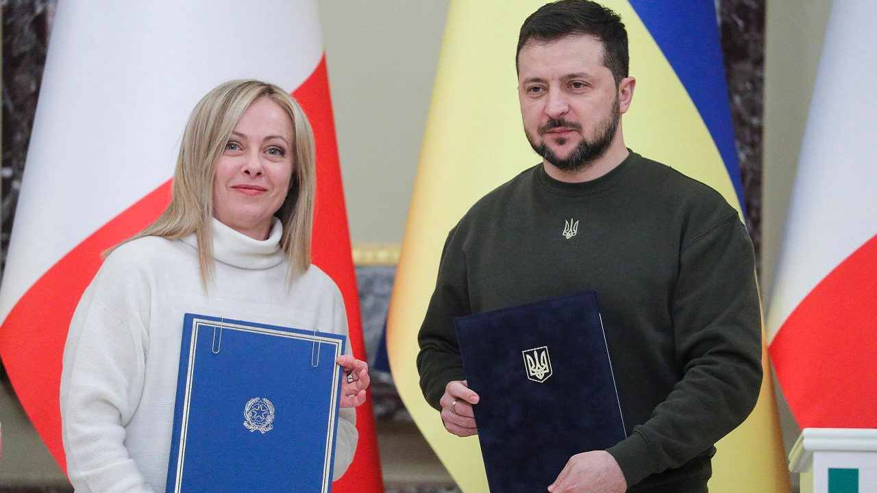 Giorgia Meloni e Volodymyr Zelensky