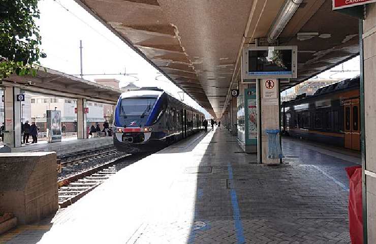 Stazione ferroviaria