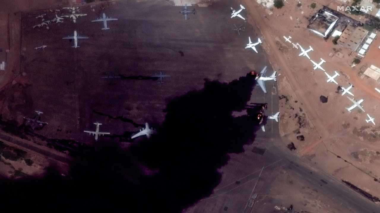 Immagine dall'alto degli scontri militari a Khartoum, in Sudan. Foto scattata da un drone