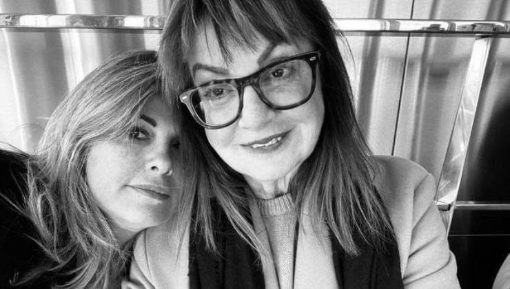 vanessa incontrada con la mamma