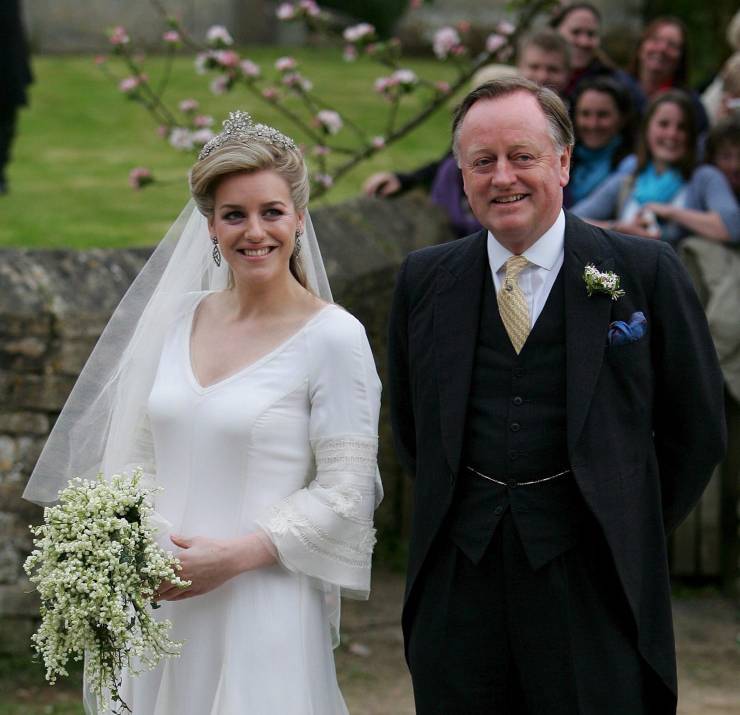 Andrew Parker Bowles e sua figlia nel giorno del matrimonio 