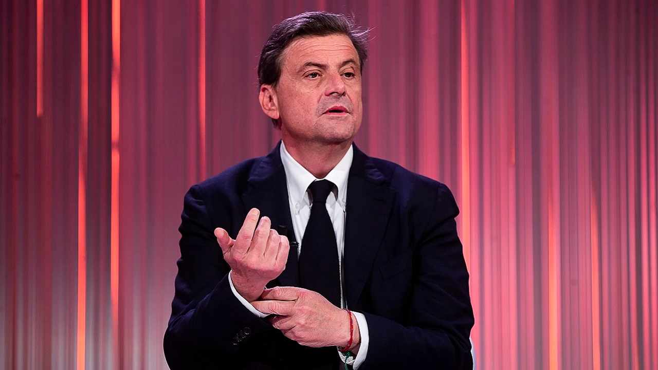 Decreto lavoro, parla Carlo Calenda