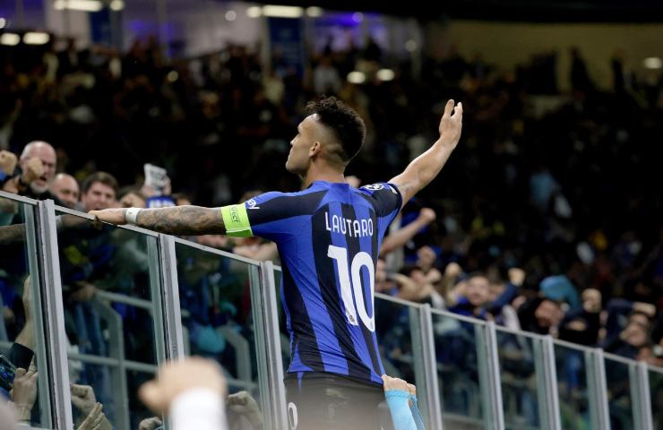 Lautaro Martinez sotto la curva