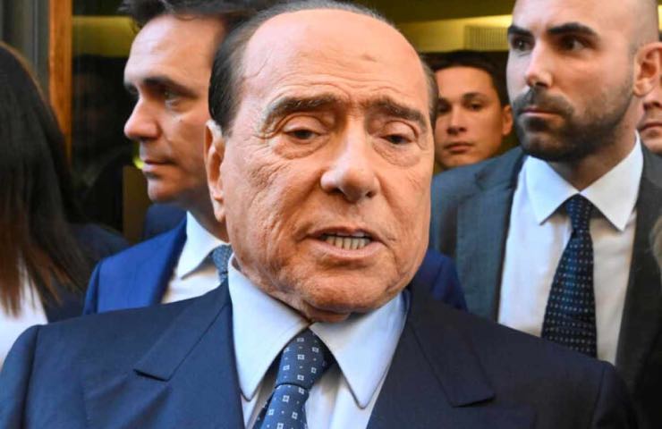 L'ex premier Silvio Berlusconi