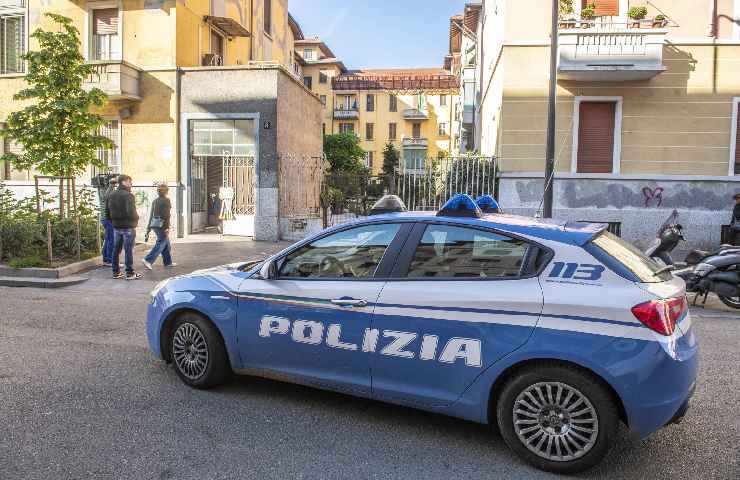 Vettura della polizia