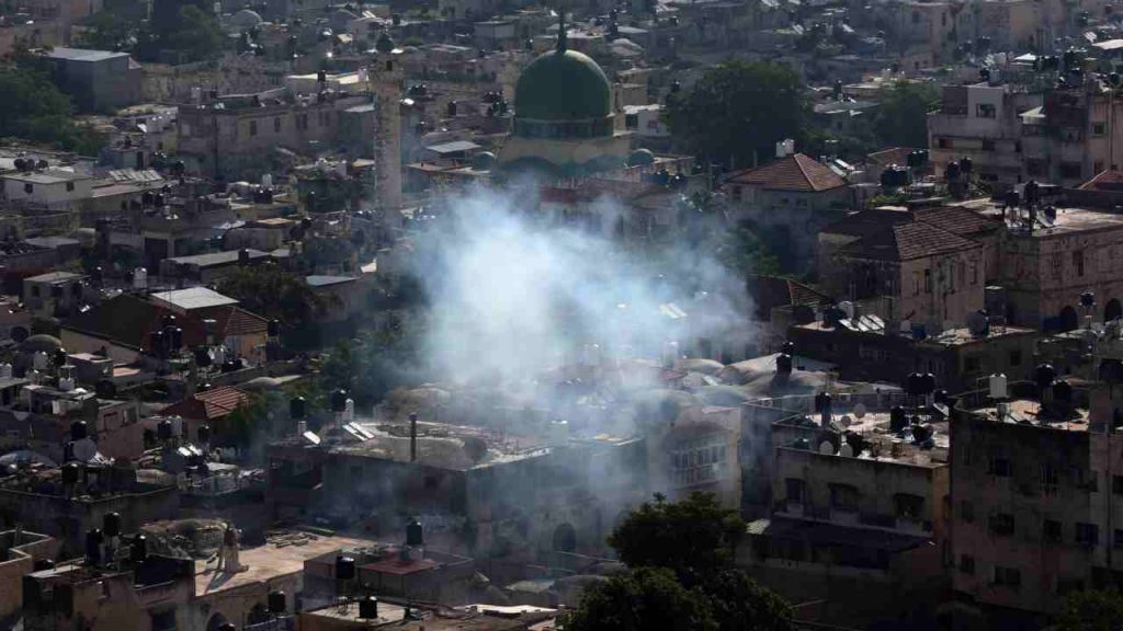 Attacchi aerei da Israele nella Striscia di Gaza