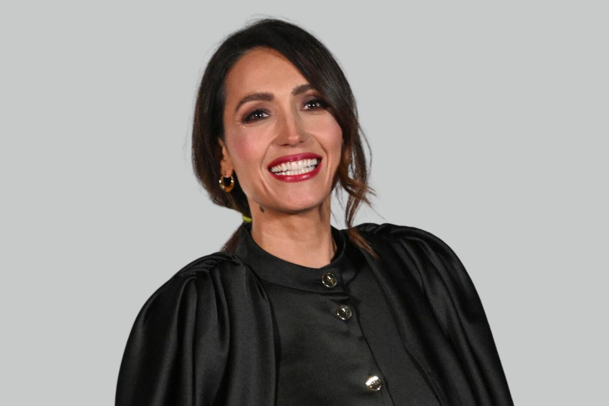 caterina balivo outfit total green