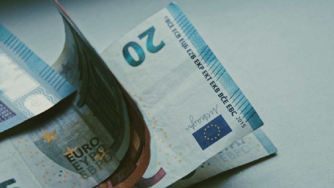 Dieci e venti euro in banconote
