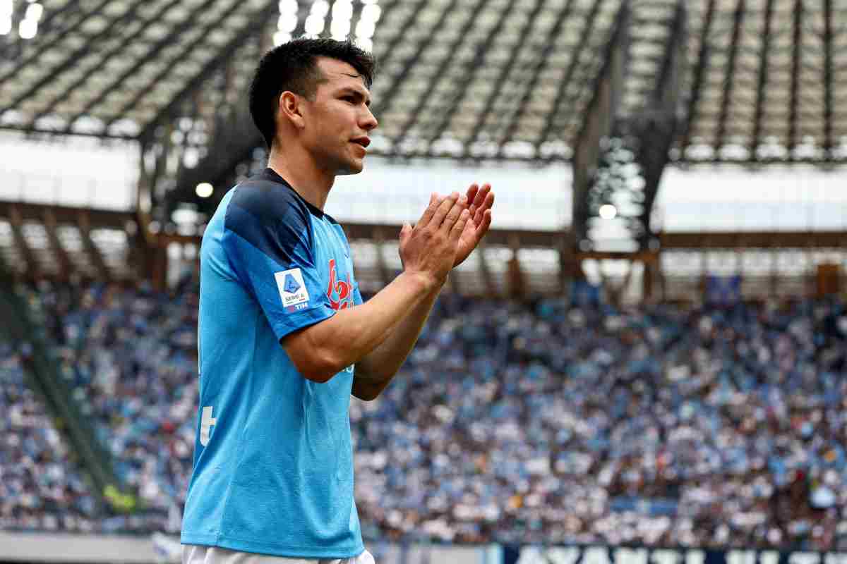 napoli preoccupato per le condizioni di lozano