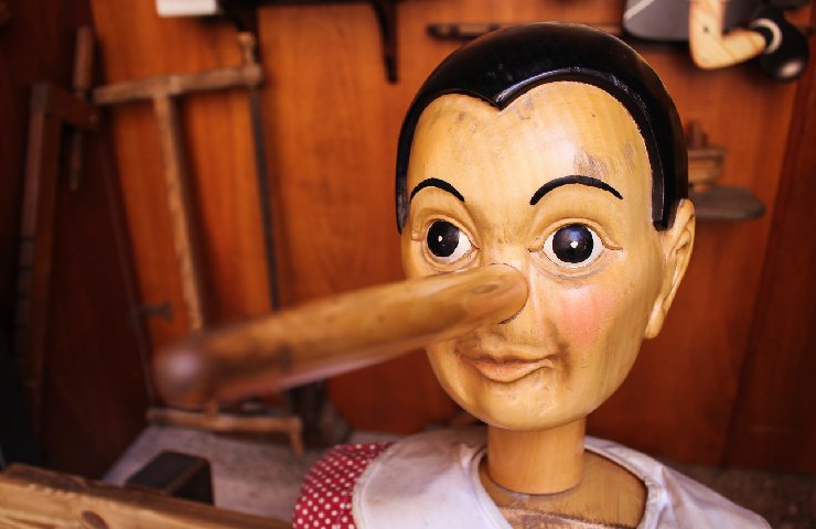 Pinocchio che dice bugie