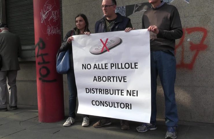 Manifestazione contro l'aborto