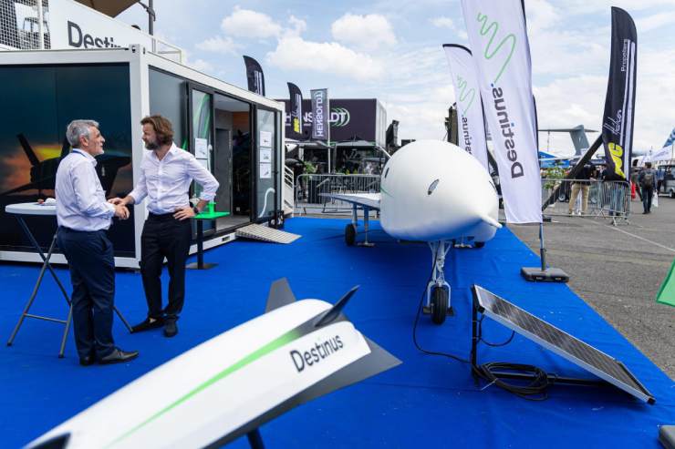 Jet Destinus a una convention