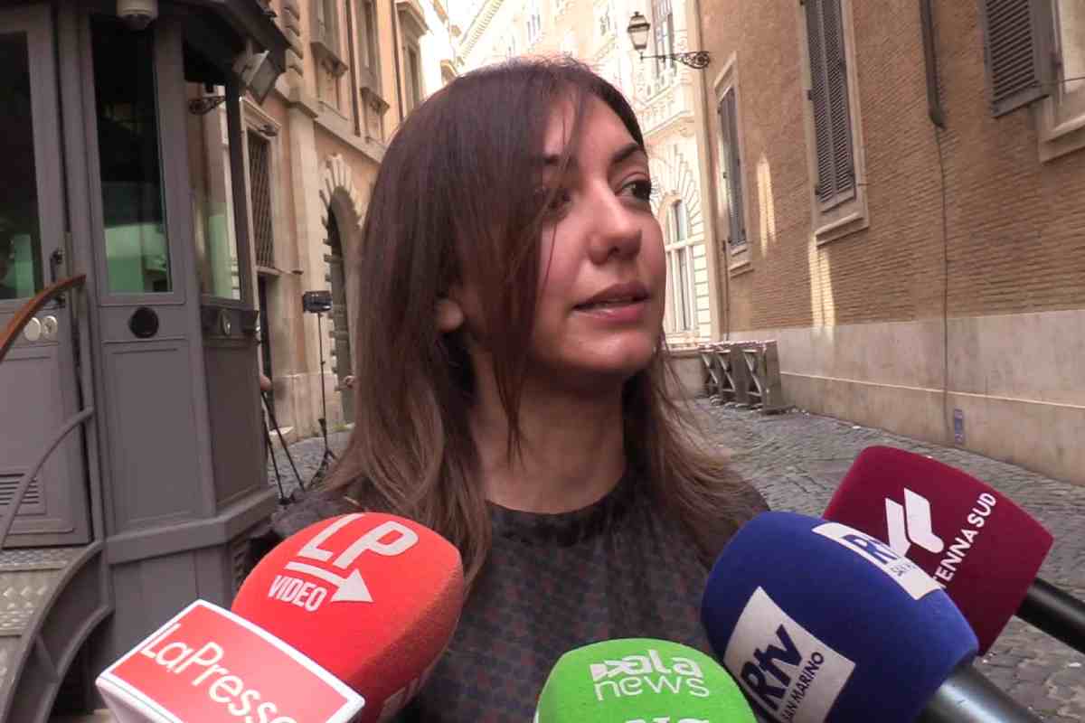Augusta Montaruli parla del GPA fuori Montecitorio