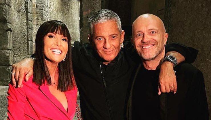 max pezzali con la moglie debora