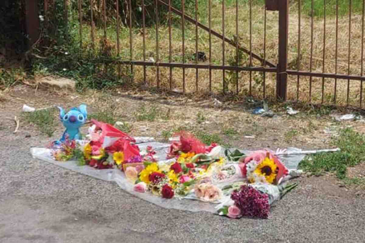 Omicidio Primavalle, dei fiori in ricordo della vittima