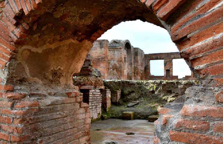 Terme Centrali dell'Insula 4, Pompei