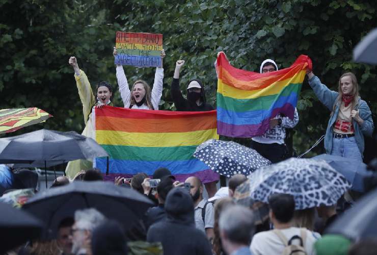 Manifestazione in Russia contro la stretta ai diritti Lgbtq